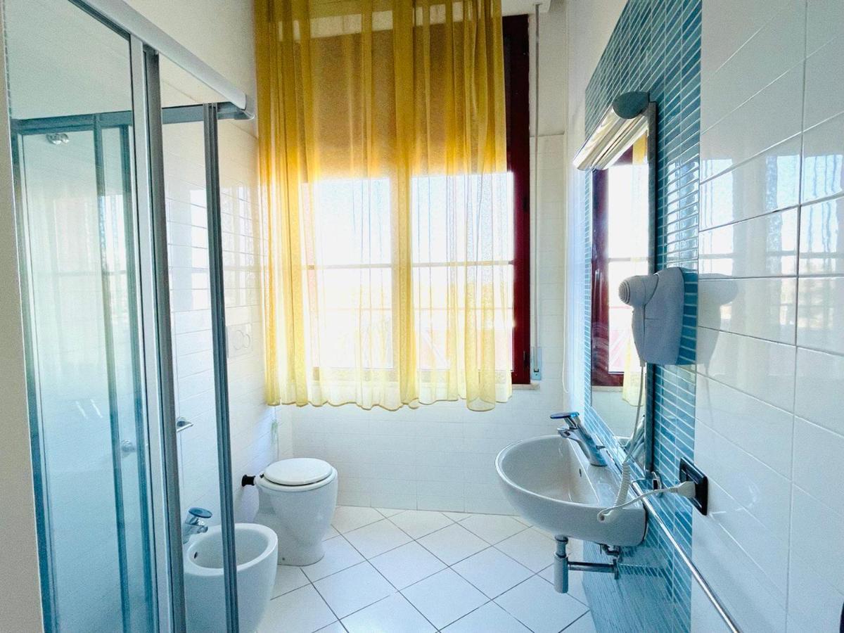 Regina Beach Holiday Apartments Tirrenia Εξωτερικό φωτογραφία
