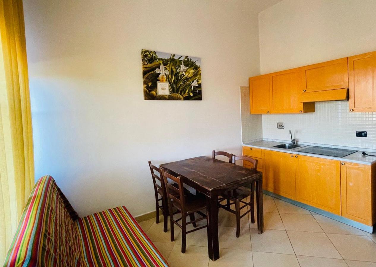 Regina Beach Holiday Apartments Tirrenia Εξωτερικό φωτογραφία
