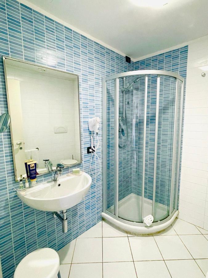 Regina Beach Holiday Apartments Tirrenia Εξωτερικό φωτογραφία