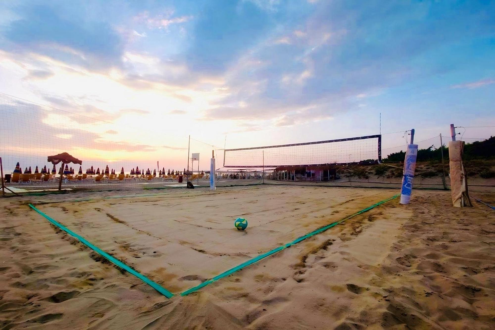 Regina Beach Holiday Apartments Tirrenia Εξωτερικό φωτογραφία